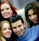 Jovenes sonriendo